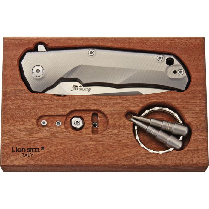 Lion Steel TRE Titanium Framelock Gray
