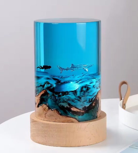 Resin LED Light Set cylindrical turtle with diver